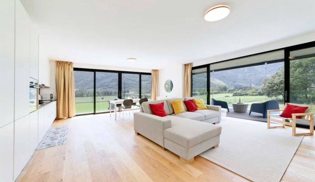 An oasis of peace in nature (Hydra 06 Residenza Ticino)