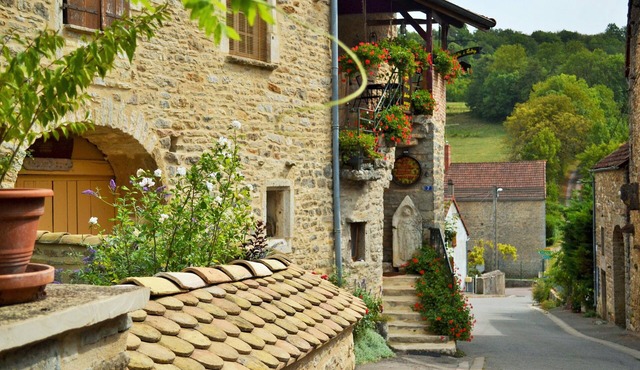 An old Burgundy house in the middle of a wine village