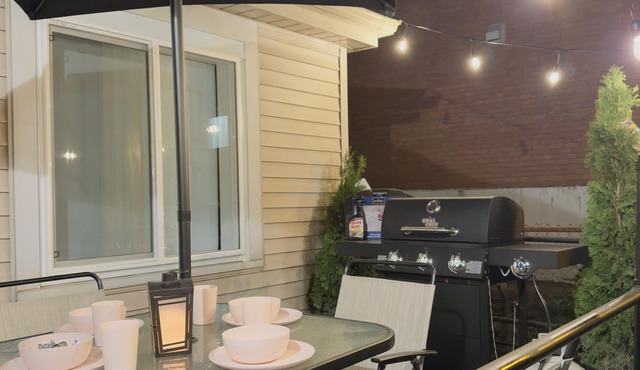 An old house on Walnut Street awaited a revival under the shade of walnut trees
