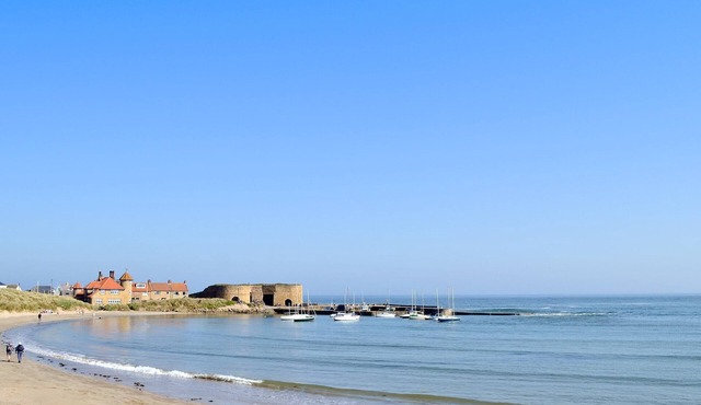 An open plan first floor apartment in the seaside resort of Beadnell.