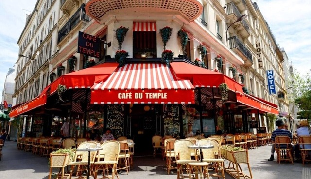 AN UNIQUE STYLE COMBINES TIMELESS ARCHITECTURAL WITH MODERN AMENITIES – MARAIS