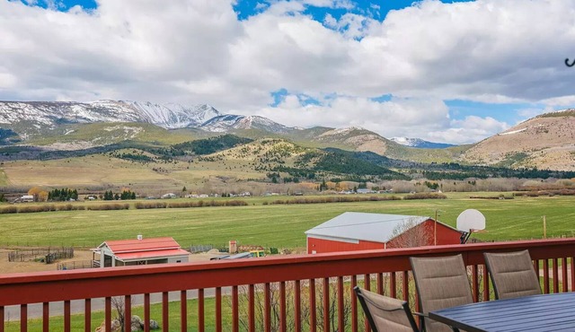 Anaconda Chalet - Ski Discovery, Golfing, Fishing, Mountains and incredible view
