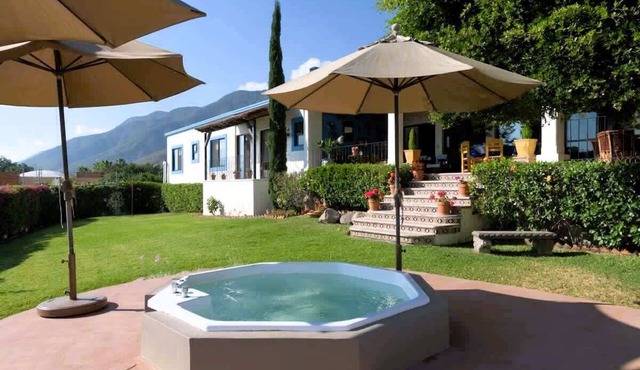 ANANA Casa de los Sueños - Villa with Thermal Water and Views