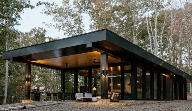 Ananda | Hocking Hills, Luxury 2BR Cabin, Hot Tub