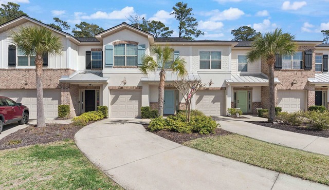 Anchor and Tide - Luxury Townhouse w/pool