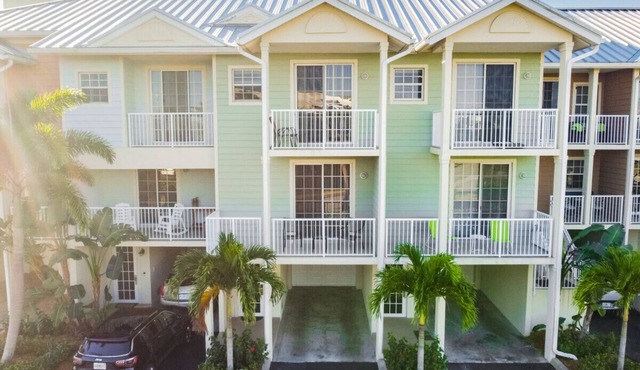 Anchor Bay U3226 Waterfront 2 Bdrm Townhome in Little Harbor Beach