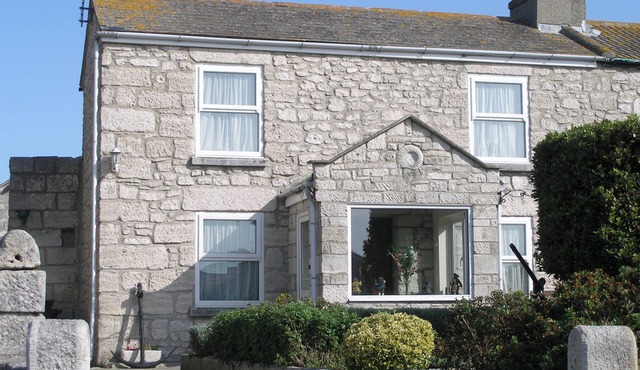 ANCHOR COTTAGE, family friendly, with a garden in Weston, Portland