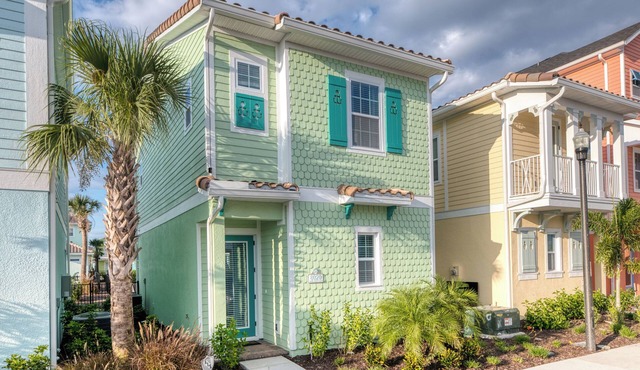 Anchor Cottage with Private Pool near Disney and Margaritaville Resort & Island.