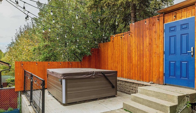 Anchorage City Spacious 6bdr | Entire Complex