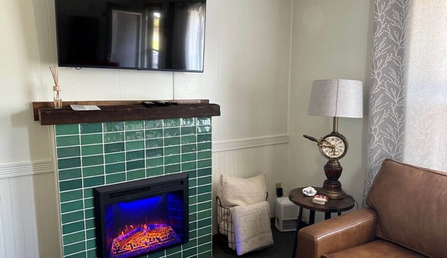 Anchorage Cottages Unit 4 Dog Friendly and close to the beach