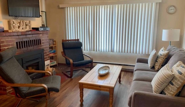 Anchorage Cottages Unit 8-Dog- Friendly and close to the beach