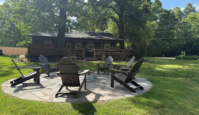 Anchors Away Lodge - gorgeous deck & hot tub