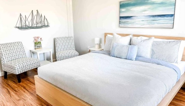 Anchors Away - Relaxing Cottage Minutes from Lake