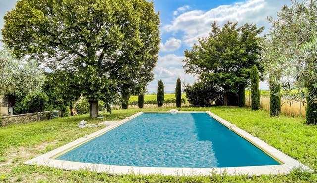 Ancien Corps de Ferme Avec Piscine au Coeur des Vignes en Drôme Provençale