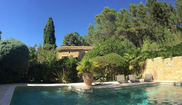 Ancien MAS Provencal AU Milieu DES Vignes Bois SUR 5000 M² Patio Clos DE Murs