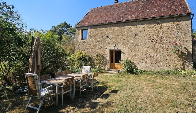 Ancien Moulin au Bord D'une Rivière aux Portes du Morvan