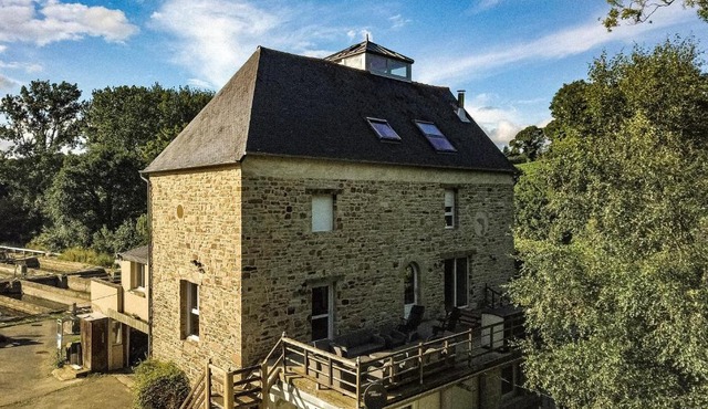 Ancien Moulin rénové à neuf pour 19 personnes sur les rives du Trieux