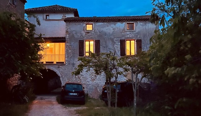 Ancien Pigeonnier Provençal. Maison Atypique 6 Personnes, Idéal Famille!