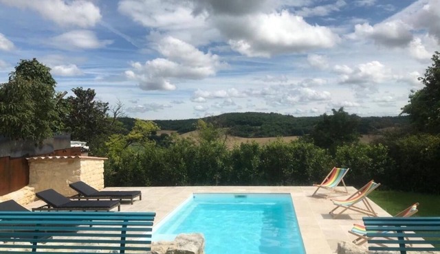 Ancien Presbytere DE Lauzerte EN Quercy