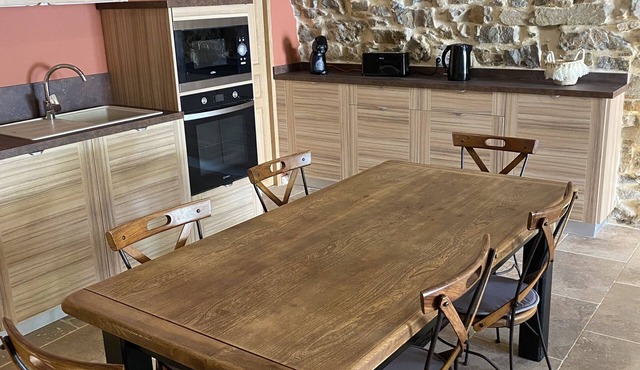 Ancienne Écurie Entièrement Rénovée