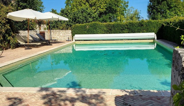 Ancienne Ferme du 15ème Siècle Renovée en Plein Coeur du Périgord