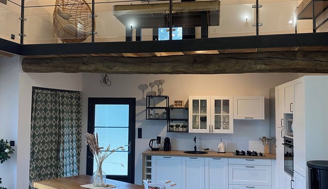 Ancienne Grange Renovee Dans UNE Batisse EN Pierre DE Tailles Avec Jardin