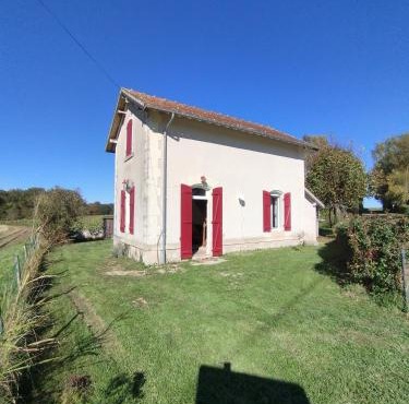 Ancienne maison du garde barrière,spa, billard proche zoo Beauval, château de la Loire