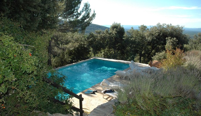 ANCIENT OIL MILL ON 120 ACRES : REAL PARADISE !nHEATED SWIMMING POOL