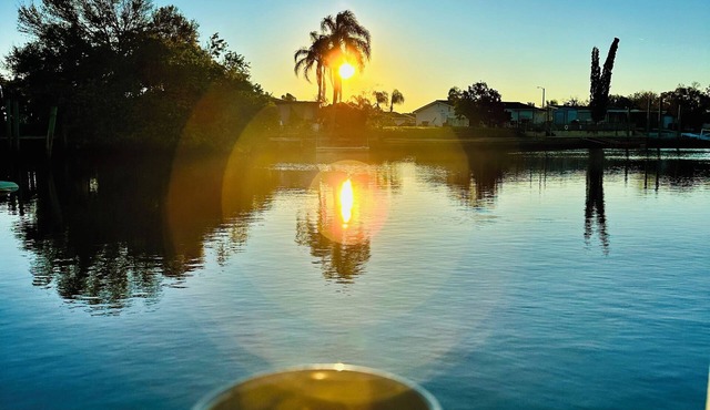 Anclote Oasis - Tarpon Springs - Waterfront Sunsets & Private Pool