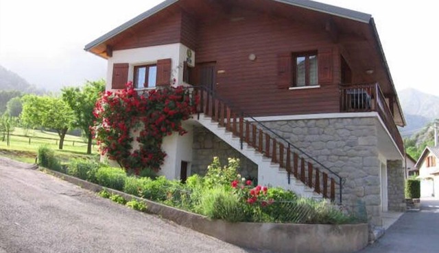 Ancolie - ENTRAUNES - Gîte