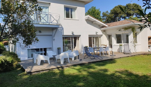 ANDERNOS, 8 PERSONS VILLA 140M2 PETS WELCOME