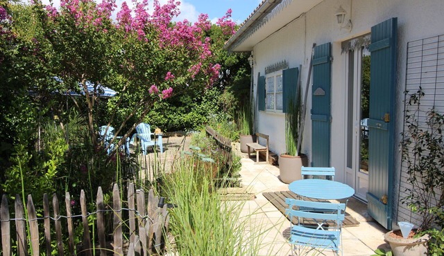 Andernos center, house 60m2 with garden 600m from the beach