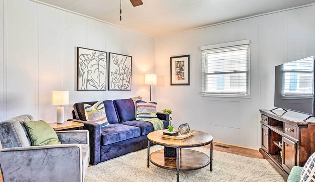 Anderson Bungalow Near University + Downtown!