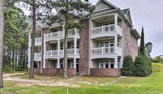 Anderson Creek Resort Condo on Golf Course w/Pool
