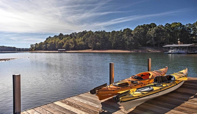 Anderson House w/ Private Dock on Lake Hartwell!