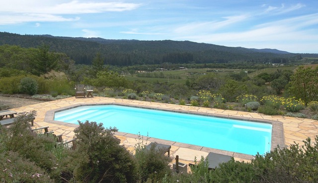 Anderson Valley Getaway