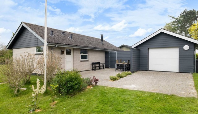 "Andine" - 250m from the sea by Interhome