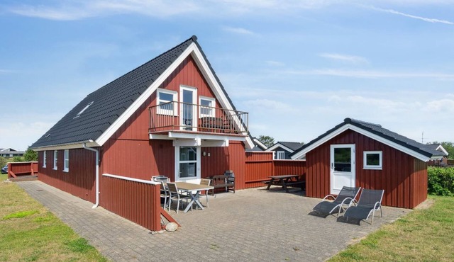 "Andor" - 500m from the sea by Interhome