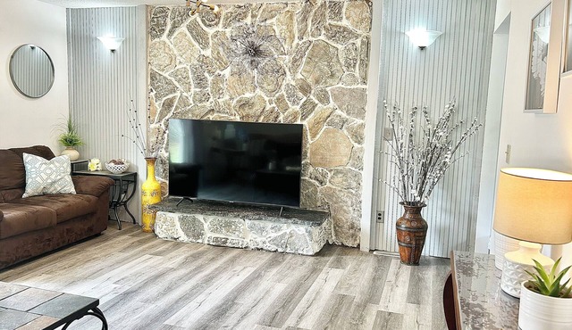 Andover Charm, Perfect for Long-term Stay