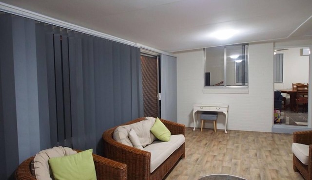 Andrew's Place - 3 Bedroom House with Netflix