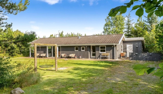 "Ane" - 800m from the sea by Interhome