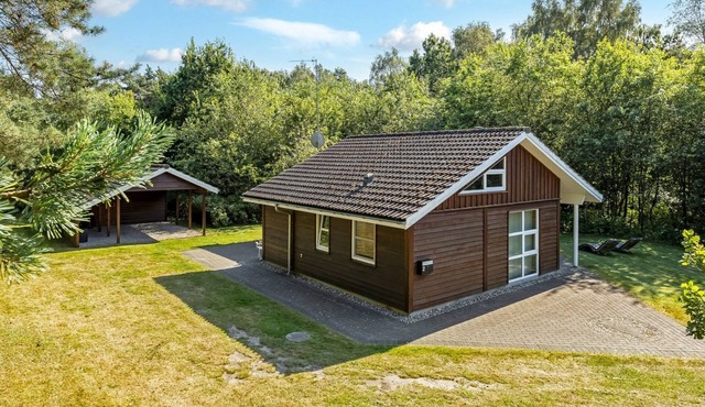 "Angantir" - 4.8km from the sea by Interhome