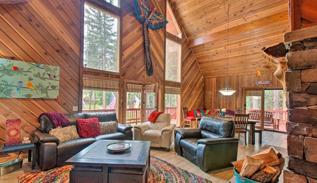 Angel Fire Cabin: Hot Tub, Fire Pit & Trail Access