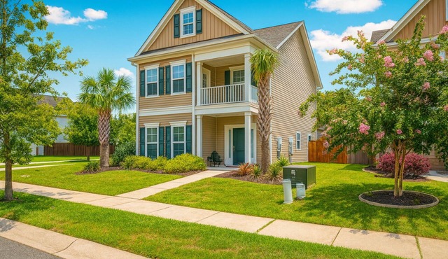 Angel Oak Retreat – Elegant 3BR Johns Island Home, Near Beaches, Full Amenities
