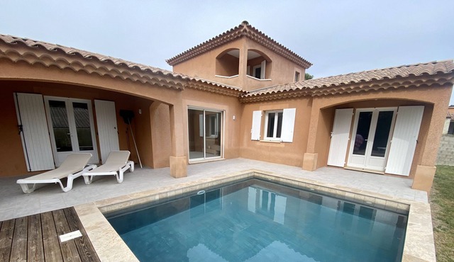 Angelo's house - 8 people - swimming pool - air conditioning