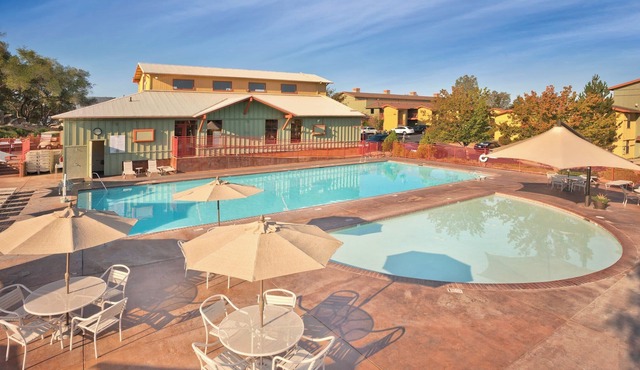 Angels Camp Resort | Two 2BR/2BA Suites