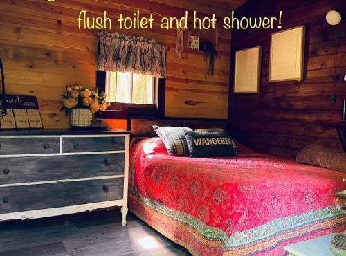 Angies Country Cabins -Off Grid Cabins with shared hot tub access Open year round