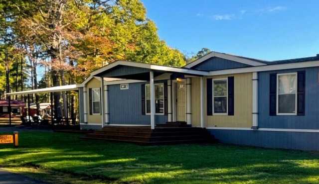 Angler`s Cove · Waterfront House with Amazing Views & Giant Deck