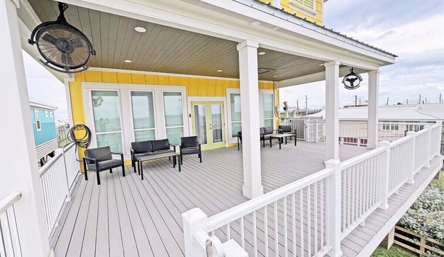 Anglers and Antlers - Beachfront - Island Realty