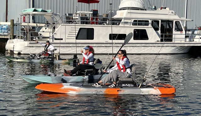 Anglers Inn Floating Suite Luxury houseboat— Manatee Kayak Three Sisters Springs